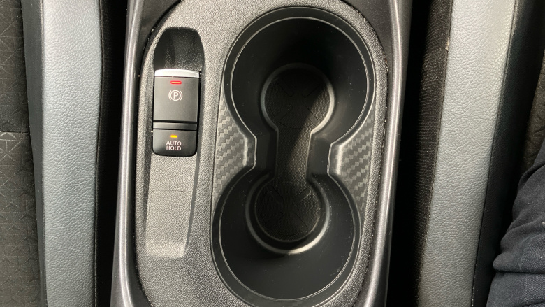 Nissan Juke 1.0 DiG-T 114 N-Connecta 5dr DCT Petrol Hatchback